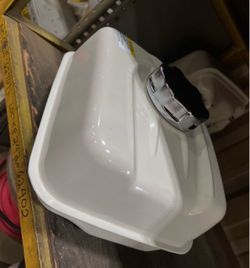 White Motorcycle Fuel Tank with Chrome Cap