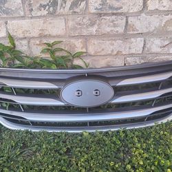 Hyundai Santa Fe Sport Front  Grille 2017-2019
