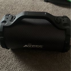 i brought dis last year it still works fine a comes with charger 