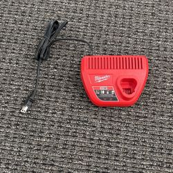 Milwaukee Power Tools  M12 Charger