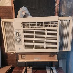 WINDOW AC UNIT AIR CONDITIONER 5000BTU 