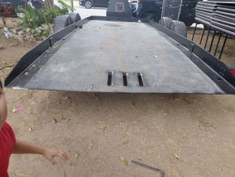 Hydraulic flatbed 19ft long x 6"7 wide