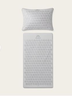 ShaktiMat Premium Acupressure Mat & All-Over Pillow Set, Level 2 Intensity light gray color bundle combo   Like new  Original price $178