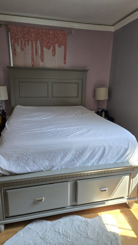 Full Storage Bed with Headboard – 6 Drawers, Gray Wood Finish