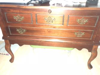 Storage dresser vintage