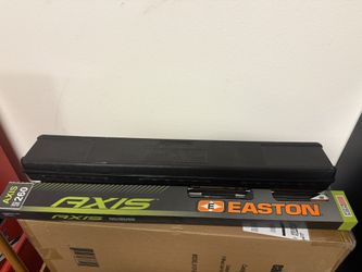 Easton Axis Arrows & Arrow Case