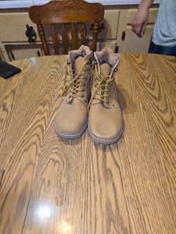 Men's Tan Work Boots  Size 10