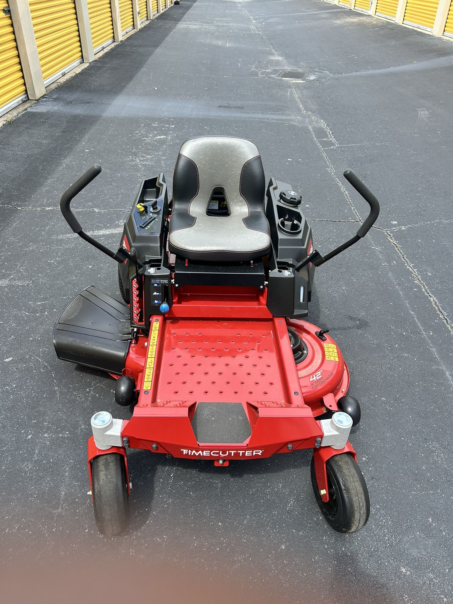 Toro 42 Inch TIMECUTTER  Zero Turn Mower$2,600