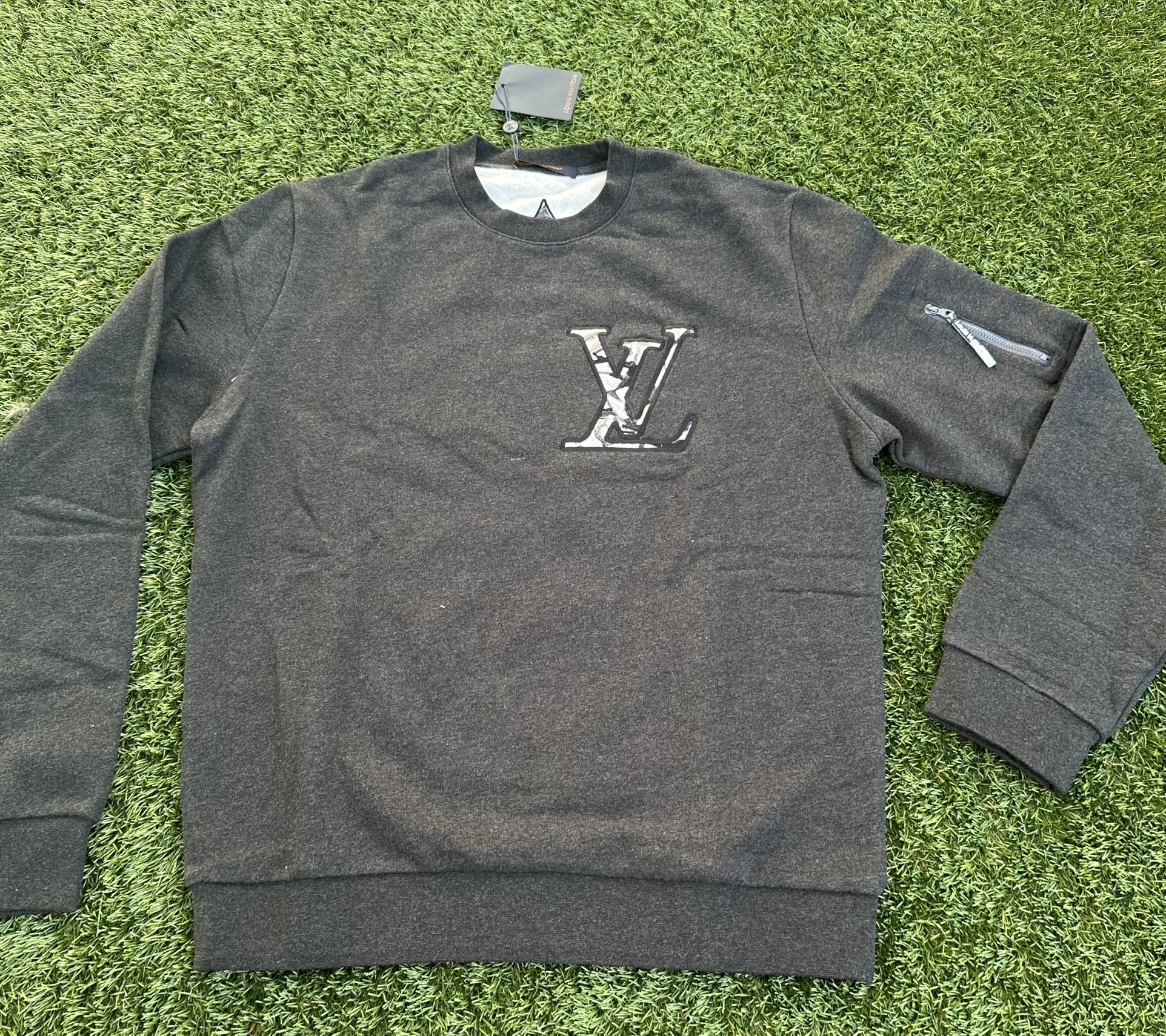 Lv Sweatshirt 