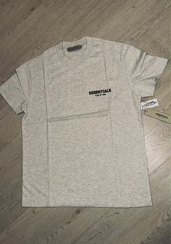 Essentials medium shirts light oat