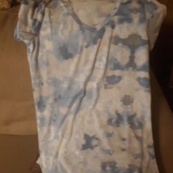 Women's Shirt Size Medium 