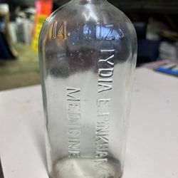 Antique Lydia E. Pinkhams MEDICINE 14 1/2 Oz  Glass Bottle 8” Tall 1800's