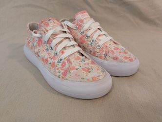 Girls Pink Floral Sneakers/Shoes Spring/ Summer Floral 🌸