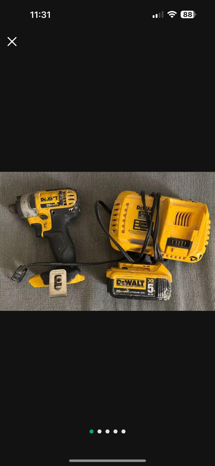 DEWALT LOT Bundle 20 V MAX Lithium-Ion Cordless 1/4" Impact Driver + Charger