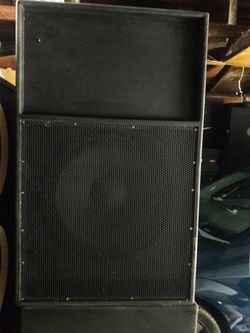 Bajos 18s eminence super potentes un par