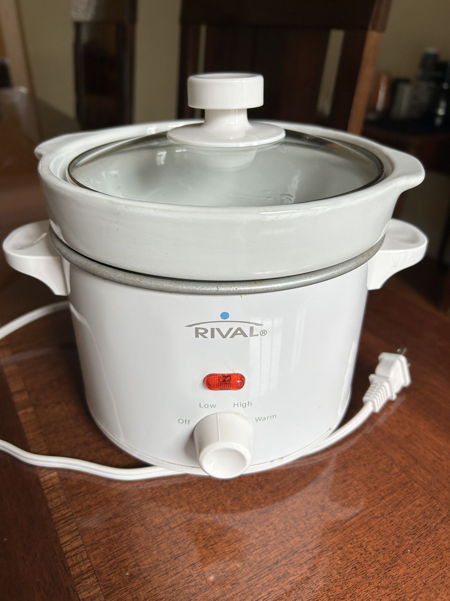 Rival Crockpot, Slow Cooker White Working Electric Model (contact info removed)