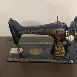Lots Of Antique Sewing Machines  For Sale !