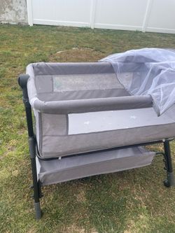New Baby Bassinet