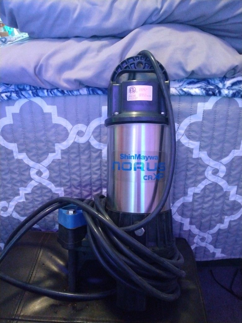 S H I N Capital M A Y W A N O R U S CrXP