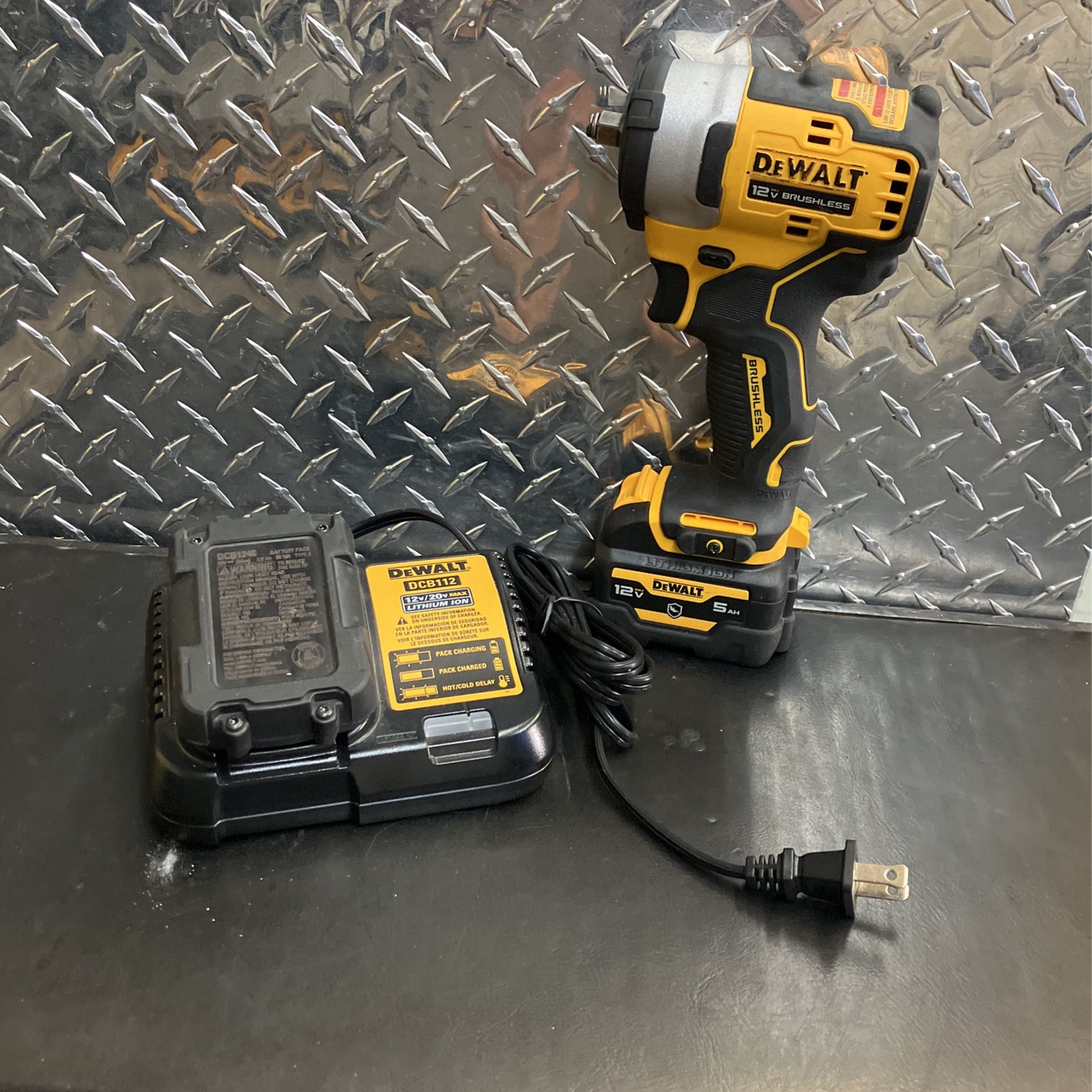 Dewalt DCF903 Xtreme 12v Cordless Impact Wrench Kit for Sale in Phoenix AZ OfferUp
