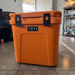 Yeti 48 WHEELED COOLER