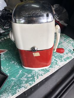 Vintage Ice O Mat ice machine