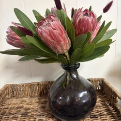 Beautiful Fresh And Dried Floral Arrangments