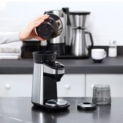 OXO BREW  CONICAL BURR COFFEE GRINDER 