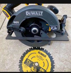 Back In Stock ♦️DEWALT FLEXVOLT 60-Volt MAX Cordless Brushless 7-1/4 in. Circular Saw with Brake (Tool-Only)