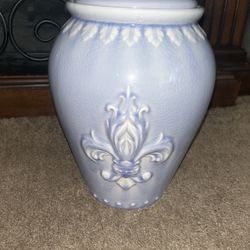 Vintage New DuBois and Square Nest Cookie Jar
