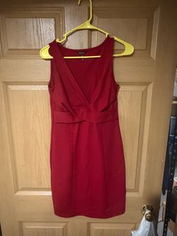 Woman’s sleeveless dress in a size small petite