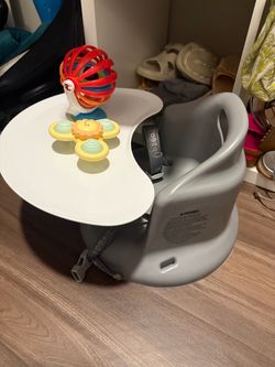 Upseat baby chair
