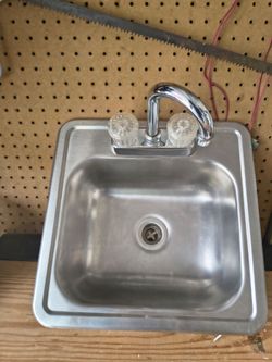 Bar sink