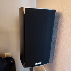 Polk Audio Center Channel And Bookshelf Speakers