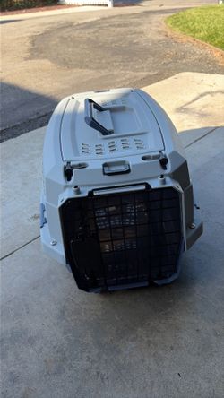 Pet carrier (XS-M size pets)