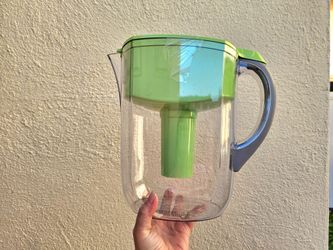 Like new Brita Water Filter Pitcher bottle