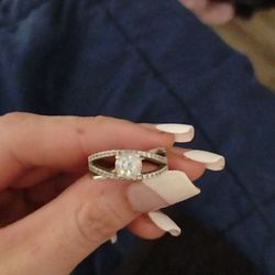 Crossover Wedding Ring 