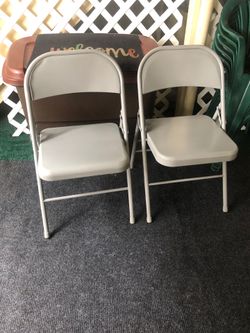Metal card table chairs