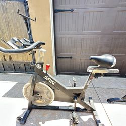 Workout Equipment  Spin, Bike, Weight Bench Pull Up Bar