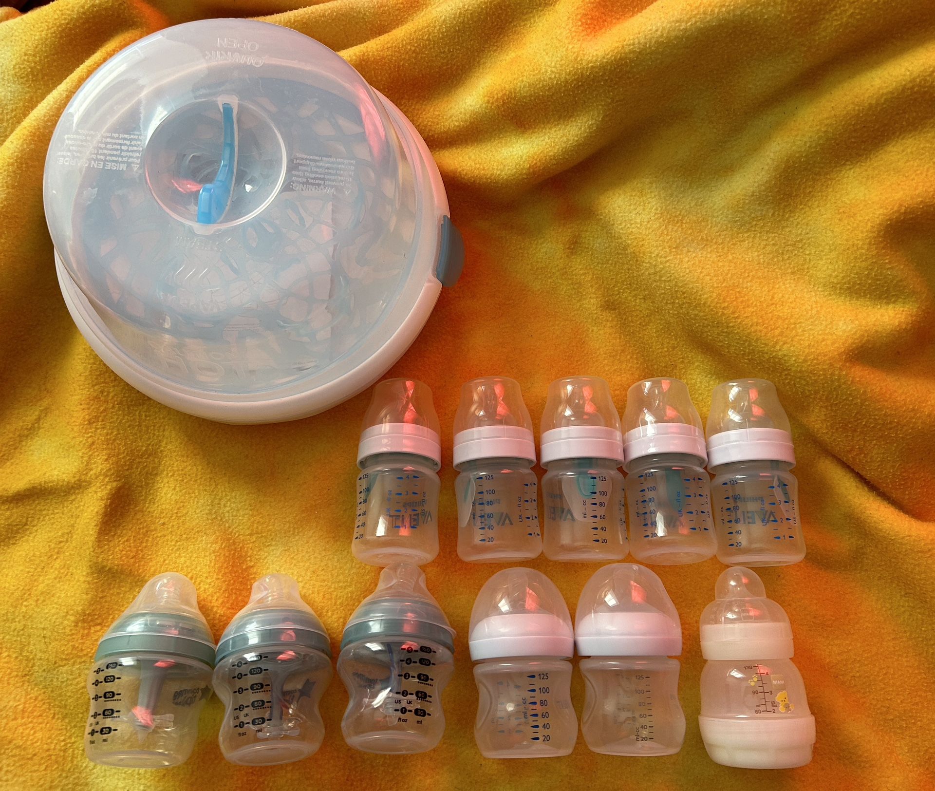 Baby Bottles + Sterilizer (AVENT, Tommee Tippee, MAM)