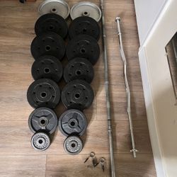 115 LBS BARBELL WITH EZ BAR