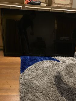 50inch TV LG + Wall Mount