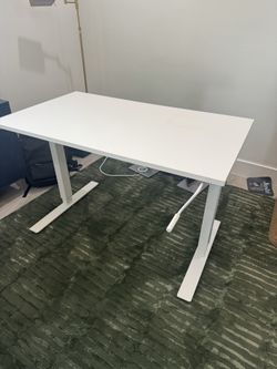 Standing desk