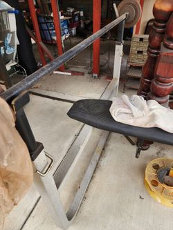 Excel bench press with legs extension