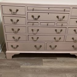 Dresser (Pink)