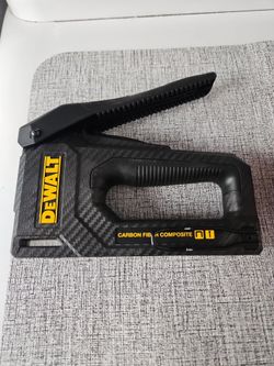 DeWalt Staple Staple / Nail Gun