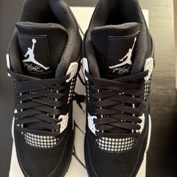 Jordan 4 White Thunder 