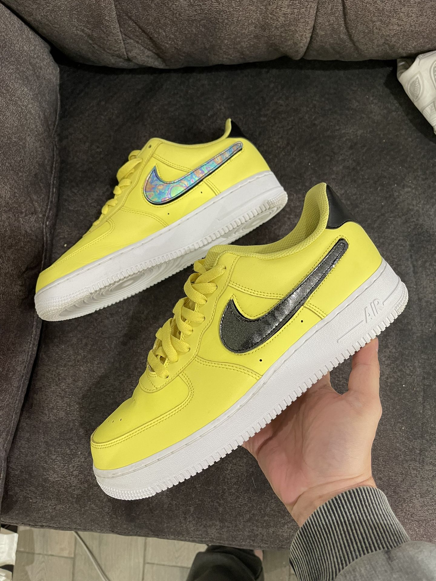Nike Air Force 1 Yellow Pulse Size 11 for Sale in Los Angeles, CA