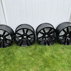 BMW  X5 Staggered Set Of Rims OEM 