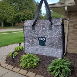 Large Zip Up 31 Embroidered Tote, New